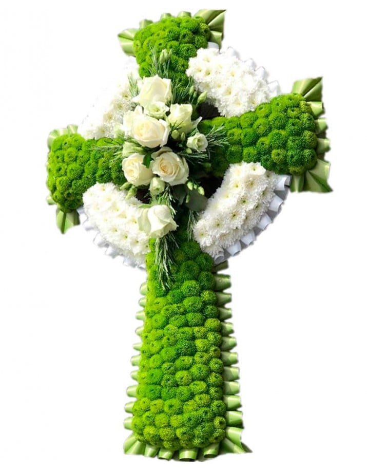 Cruz de flores para muertos en madrid.