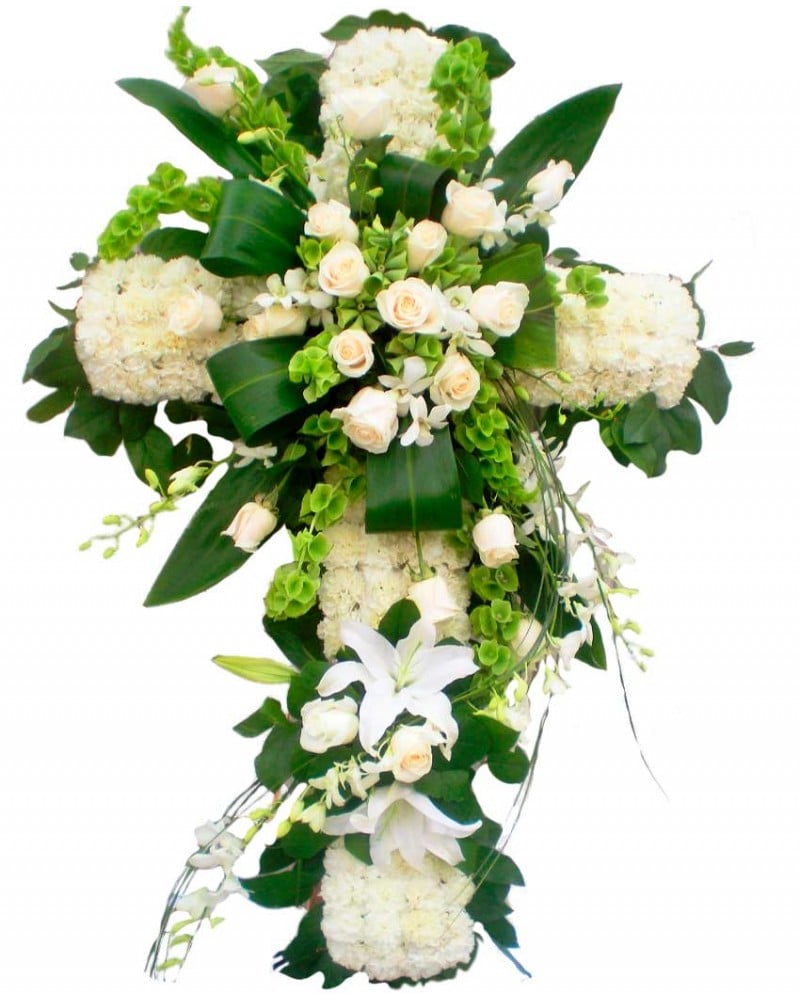 Cruz de flores para difuntos en Madrid