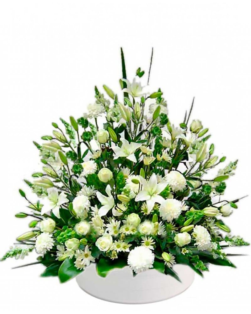 Centro de flores a tanatorio La Paz en Tres Cantos Madrid.