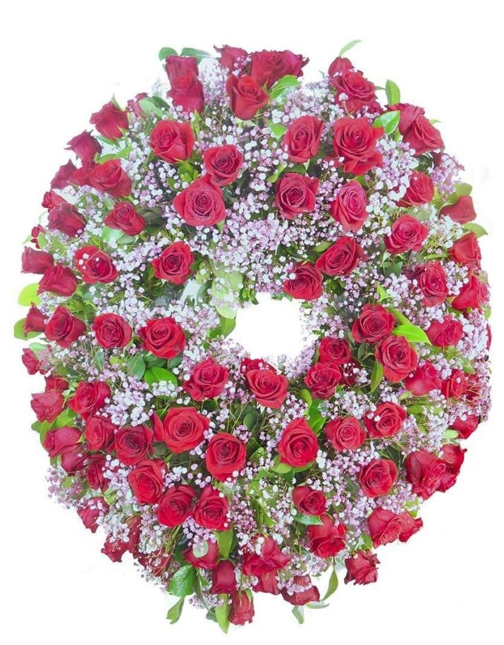 Corona de rosas y paniculata